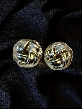 Pavoi gold tone knot stud earrings